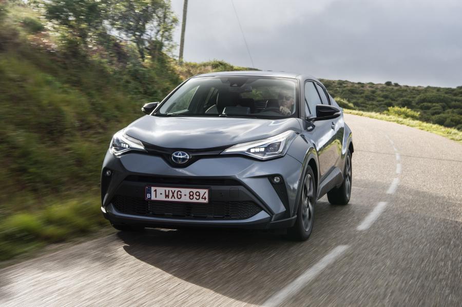  Toyota C-HR Hybrid 2019 года  (WW) (фото 146 из 174)